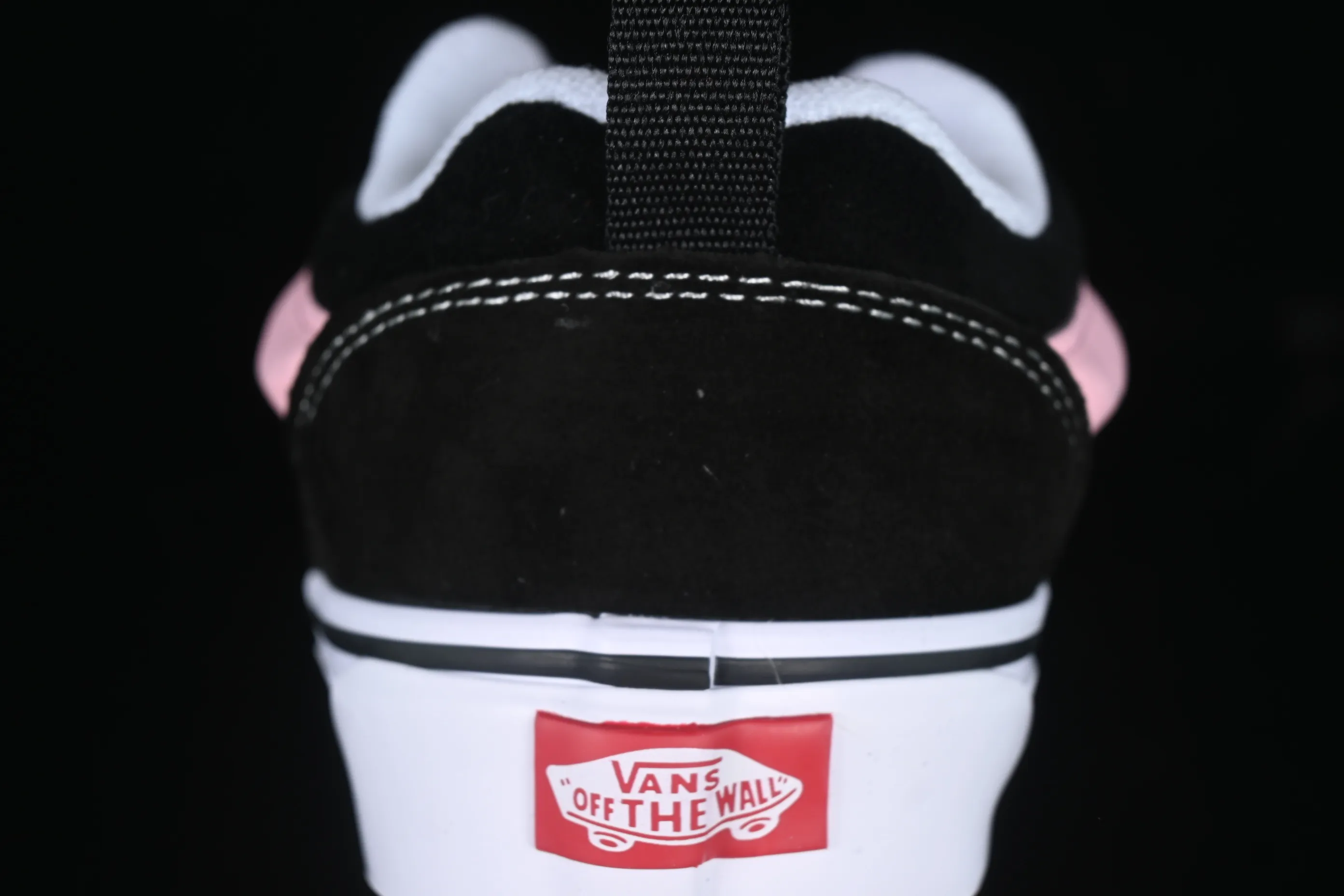 All categories Vans Vans series Vans Low Vans low-top Vans Knu Skool black and pink color comfortable and fashionable non-slip wear-resistant low-top casual sneakers VN0009QCB9P